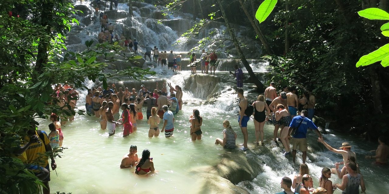 https://www.acrosscaribbeanexcursions.com/wp-content/uploads/2023/06/Jamaica-Dunns-river-falls-1280x640.jpg