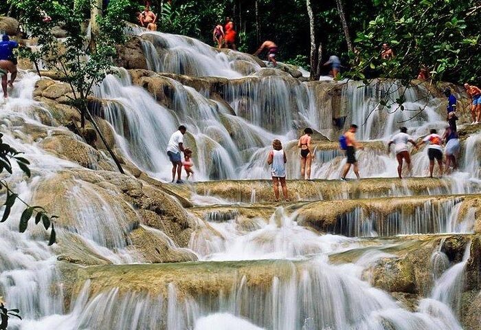 Jamaica group tours