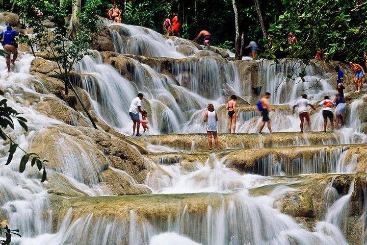 Jamaica group tours